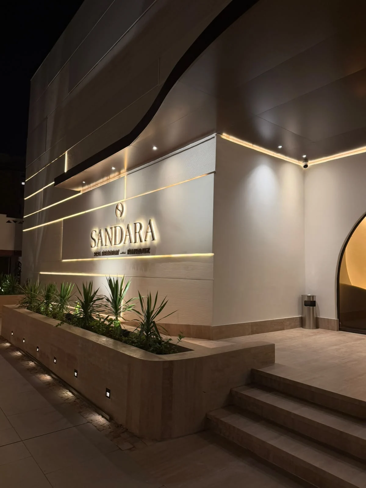 The SANDARA façade in Sharm El Sheikh at night
